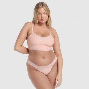 COPY - NWT GYMSHARK NO VPL small bralette and xsmall hipster set!